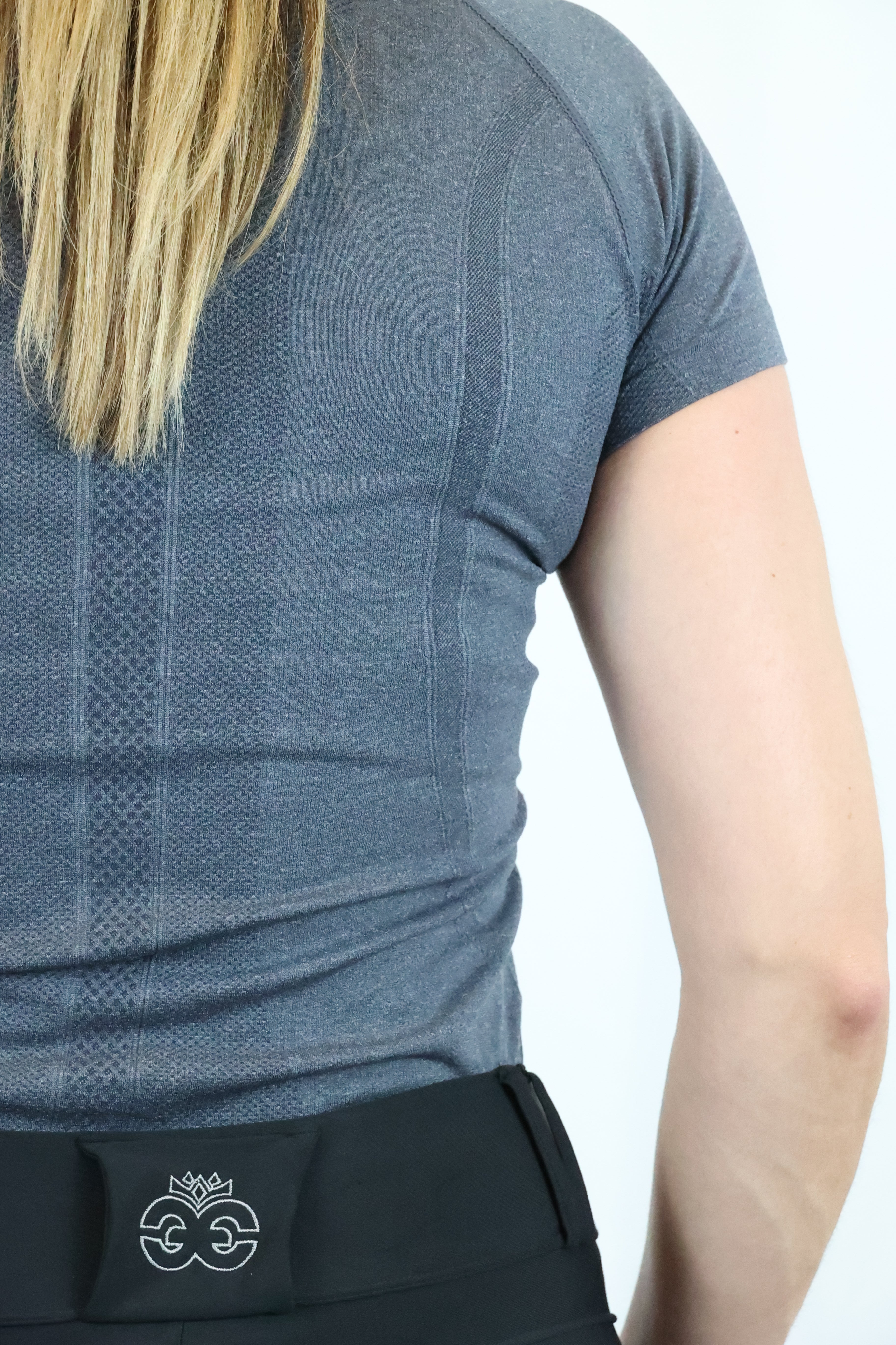 Equeene Dory Seamless Training Top - Charcoal