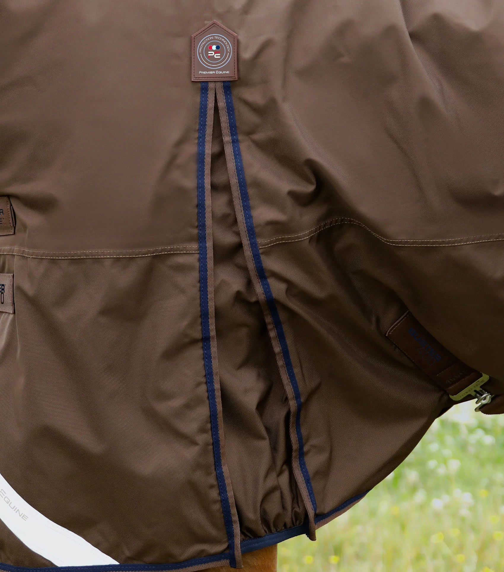 Premier Equine Buster 400g Turnout Rug with Snug-Fit Neck Cover