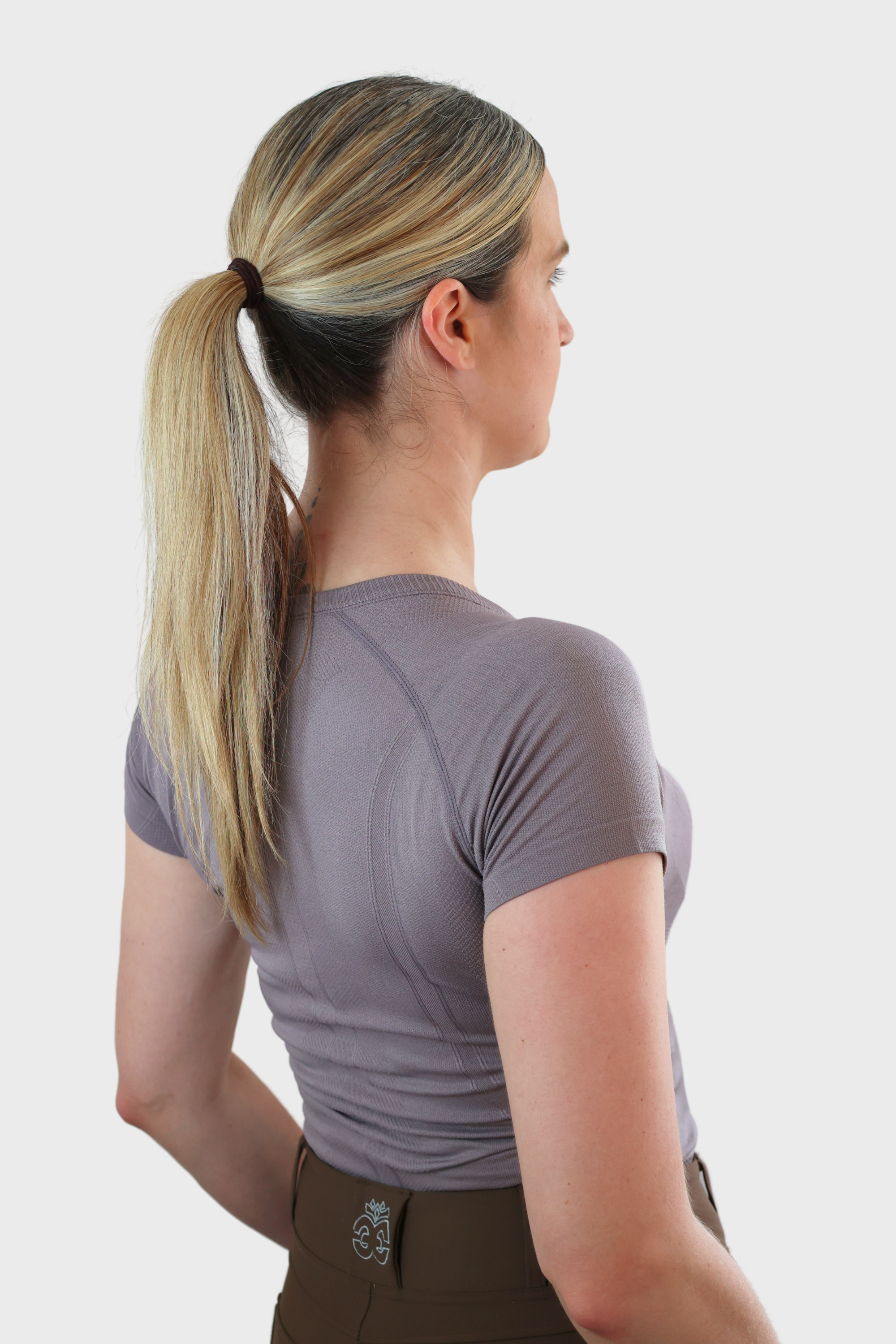 Equeene Dory Seamless Training Top - Truffle