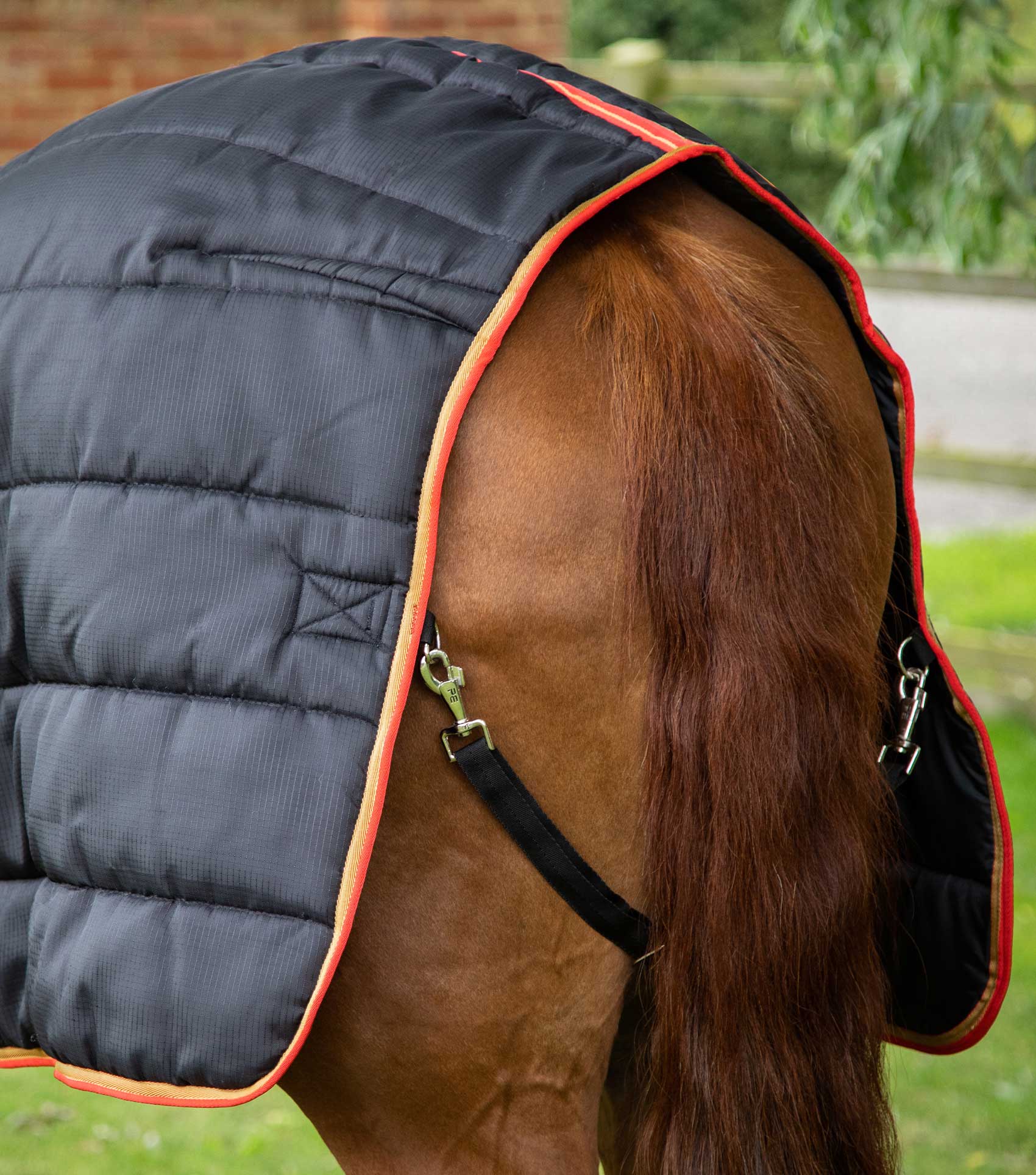 Premier Equine Garissa Stable Rug 400g