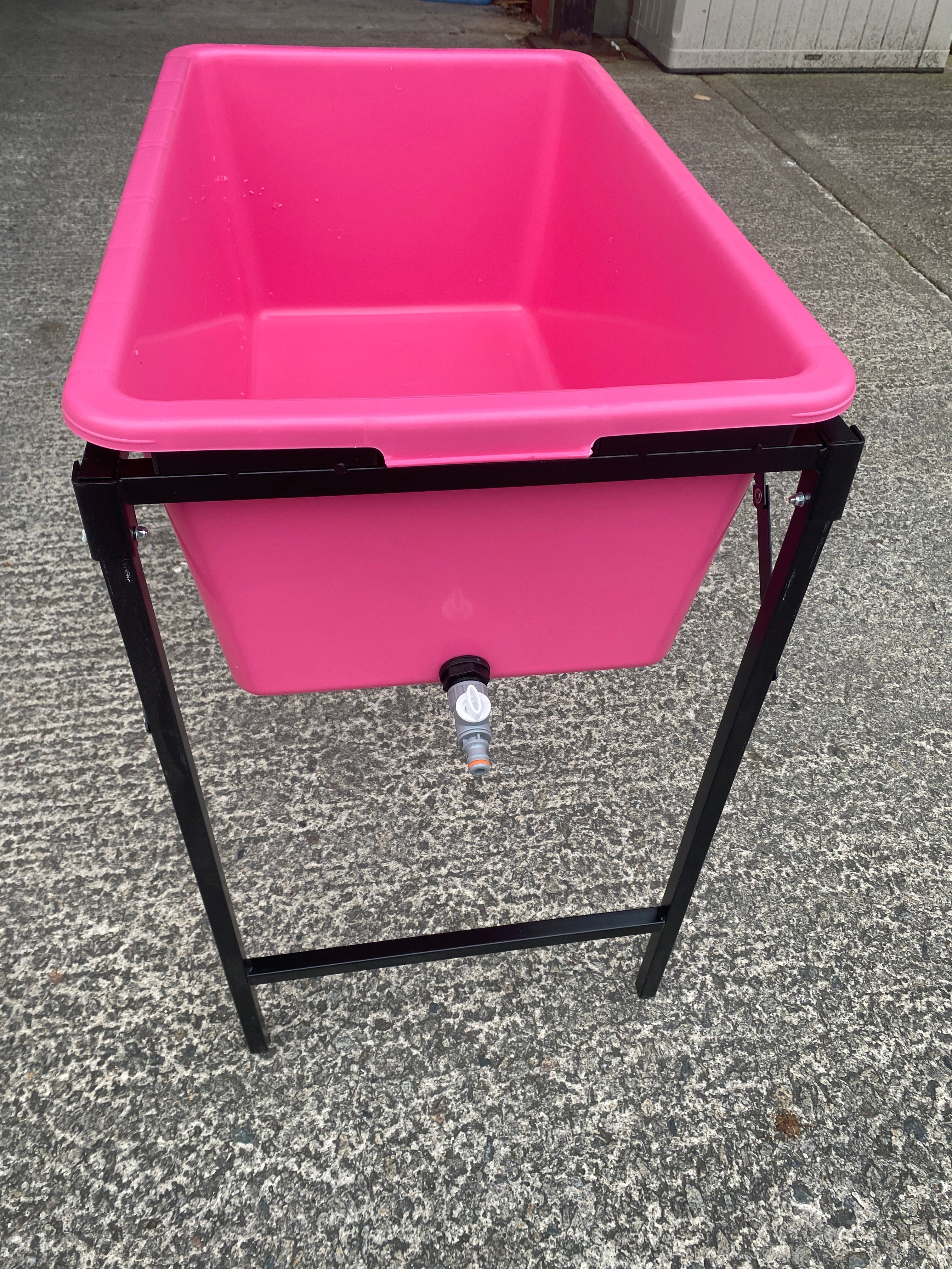 Pink Dog Bath with Drain Valve (WL) and Stand