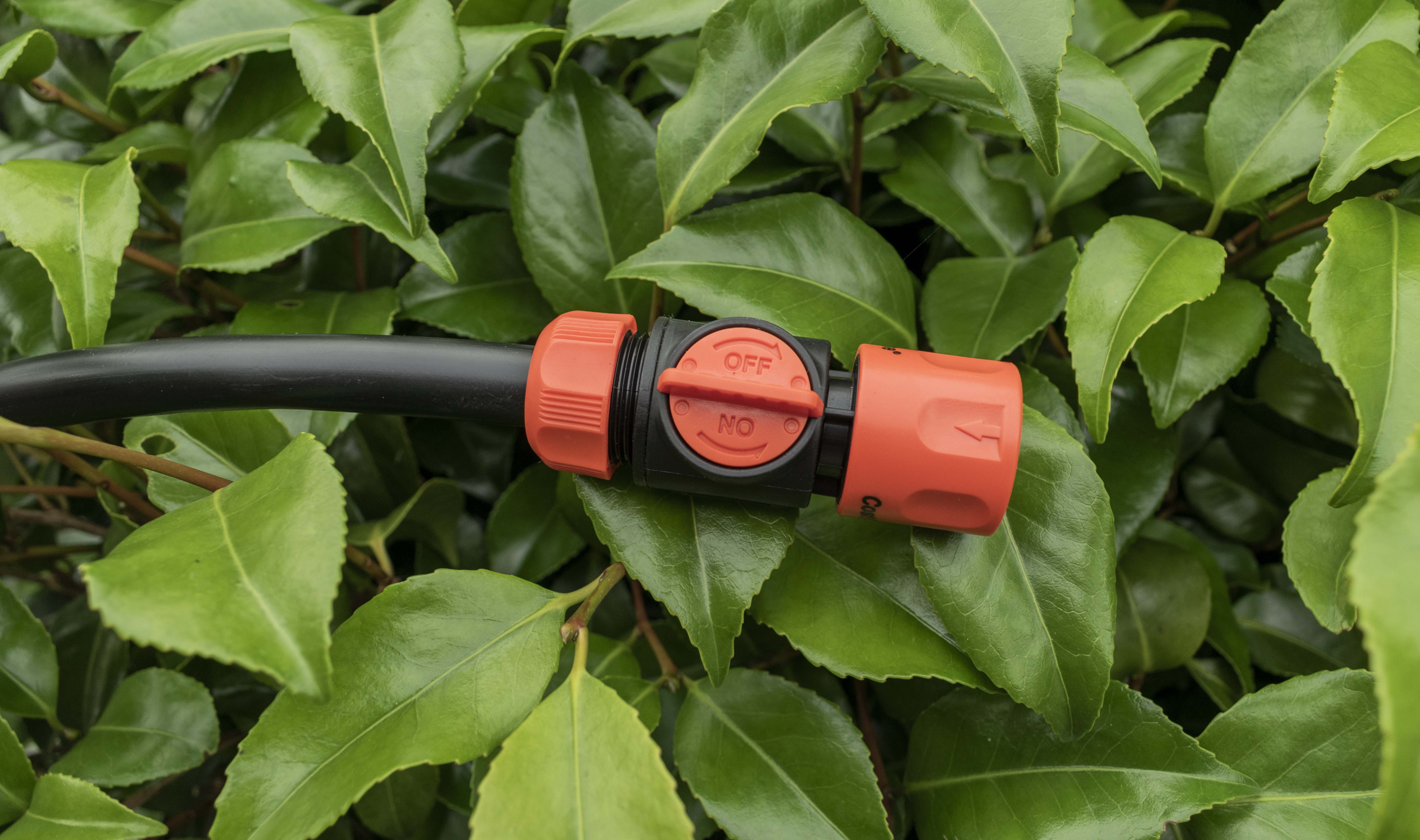 Cost Wise Hose Connector with Valve