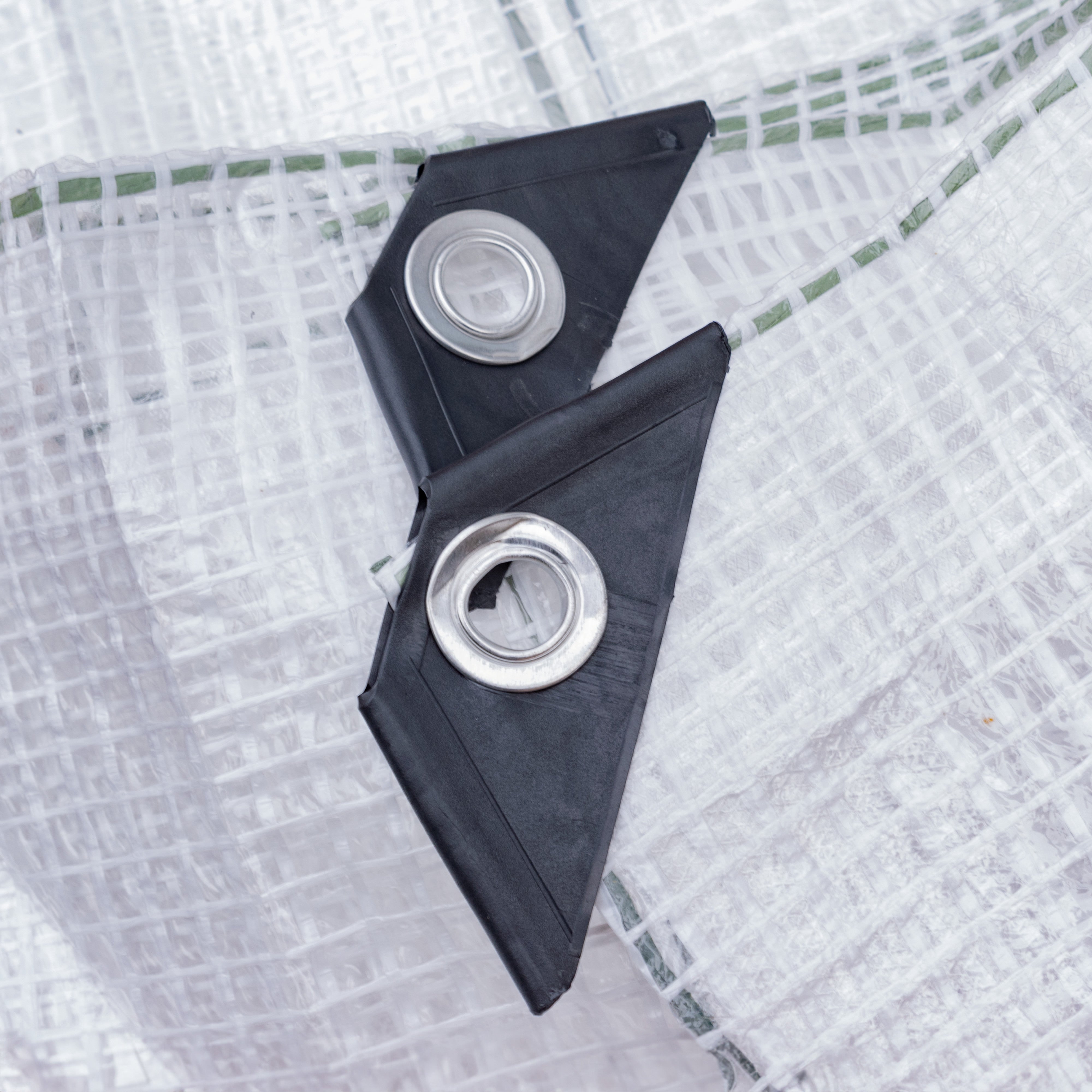 Clear M-Grade Tarpaulin with 10m of 6mm Bungee Rope and 10 x Screw Type Tarp Clips